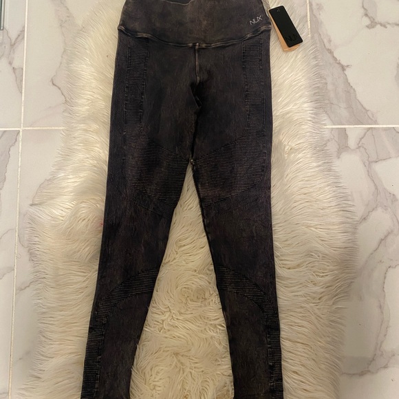 Nux One By One Legging MW size small NWT - Picture 3 of 5